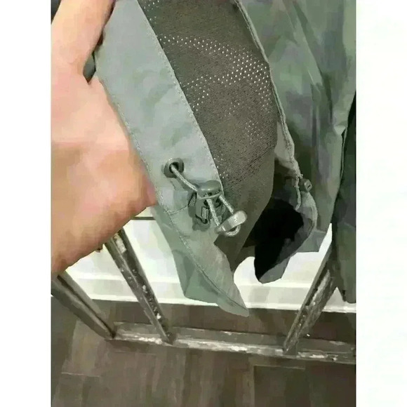 REI Co-Op Ladies Hooded Windbreaker, Sz L - Picture 3 of 7